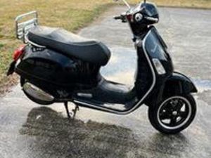 PIAGGIO VESPA 300 GTS - 2013