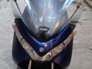 SCOOTER SUZUKI BURGMAN UH 200