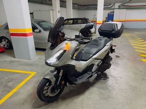 HONDA ADV 350 DE MAIO 2023 VIALONGA