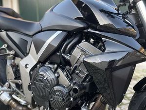 HONDA CB1000R 2010 – EXCELENTE ESTADO! ALGUEIRÃO-MEM MARTINS