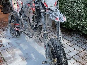 KTM EXC 450 SUPERMOTO UMBAU / EXCEL FELGEN / AKRAPOVIC