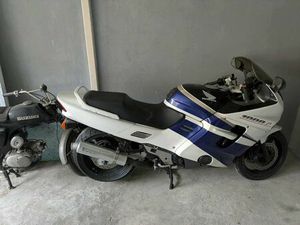 MOTA HONDA CBR 1000F OLIVEIRA DO DOURO