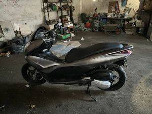 VENDO HONDA PCX 125 CASTELO (SESIMBRA)