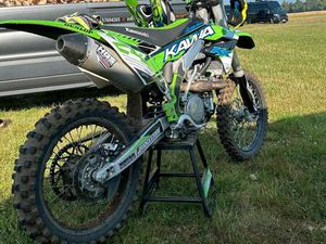 KAWASAKI KX 450 ZU VERKAUFEN