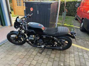 MOTO GUZZI V 7 NERO