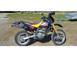 SUZUKI DR650SE