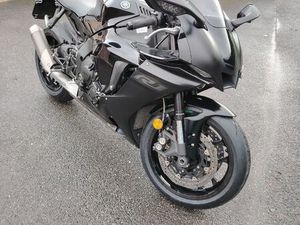 YAMAHA YZF-R1