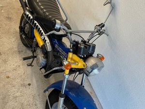 SUZUKI RV 90 VINTAGE MOTORRAD SCHEUNENFUND OLDTIMER