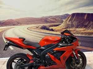 YAMAHA YZF-R1 AKRAPOVIC AB MFK AB 6999.00