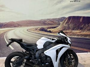 HONDA CBR 1000 RA AB 4999.00