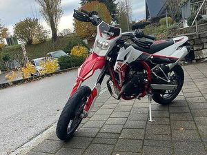 SUPERMOTO 125 SWM SM 125 R