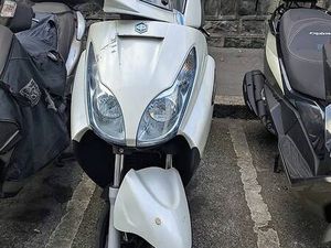 PIAGGIO X7 300 IE 2011