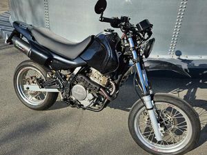 HONDA NX 650 DOMINATOR