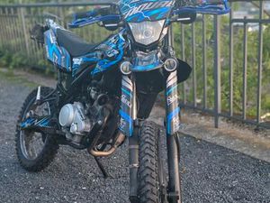 YAMAHA WR 125 R GETRIEBESCHADEN ENDURO/SUPERMOTO