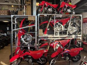 2025 HONDA CRF250R *** RABAIS DE 1000$ ***