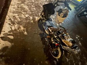 EXPLORER RACE GT50 BASTLERPROJEKT OHNE VERKLEIDUNG