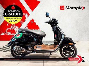 2018 VESPA GTS 300 SCOOTER