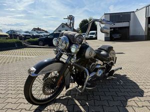 HARLEY-DAVIDSON HERITAGE SOFTAIL CLASSIC FLSTC