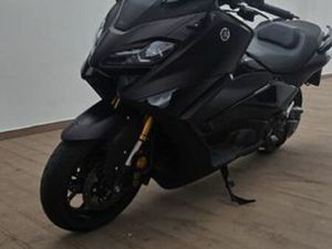 YAMAHA T-MAX 560 VERSÃO TECHMAX PÓVOA DE SANTA IRIA E FORTE DA CASA