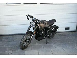 BRIXTON CROSSFIRE 125 CAFÉ-RACER NEU TOP PREIS