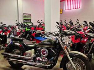 YAMAHA XVS 1100 DRAG STAR PARI AL NUOVO