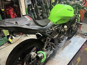 NINJA 250R PREPARATA PISTA CANTON TESSIN -