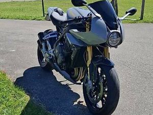 TRIUMPH SPEED TRIPLE 1200 RR CANTON BERNE -