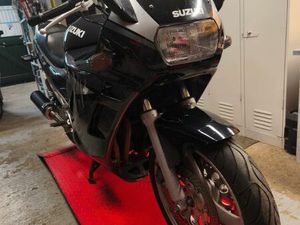GSX-F 750 SUZUKI GSXF