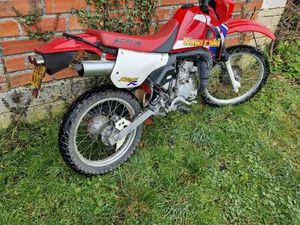 MOTO ENDURO 125 KMX