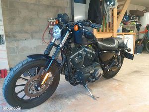 HARLEY DAVIDSON 883 IRON