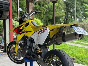 SUZUKI DRZ 400 SUPER MOTARD