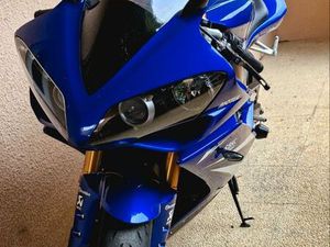 YAMAHA R1 2007