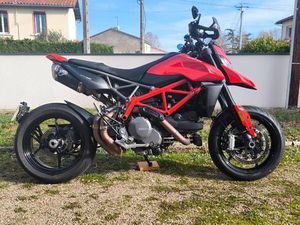 DUCATI HYPERMOTARD 950