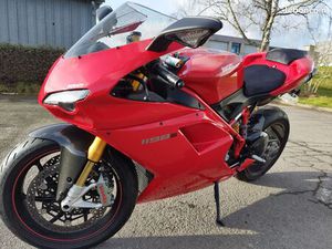DUCATI 1198 S 07/07/2010 7 988 KMS