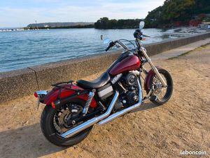 HARLEY DAVIDSON DYNA STREET BOB