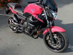 MOTO YAMAHA XJ6