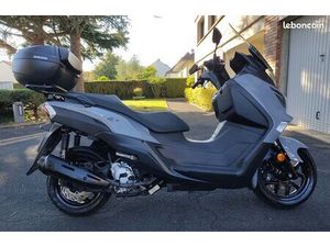 SYM 125 JOYMAX Z+ 2023, TBE