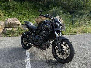 YAMAHA MT07