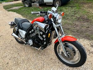 YAMAHA 1200 VMAX