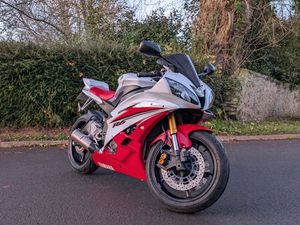 YAMAHA R6 2008 - SUIVI COMPLET - PRÊTE À ROULER