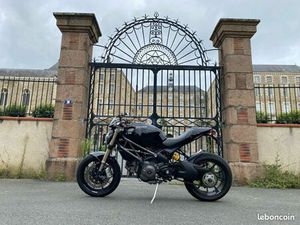 DUCATI 1100 EVO ABS MONSTER