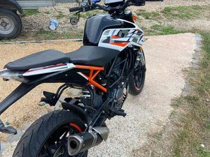 KTM DUKE 125