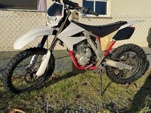 125 AJP ENDURO