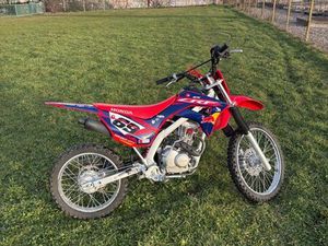 125 CRF