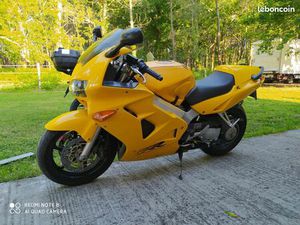 HONDA VFR