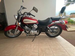 VENDS HONDA SHADOWS 125 CC ANNÉE 2000