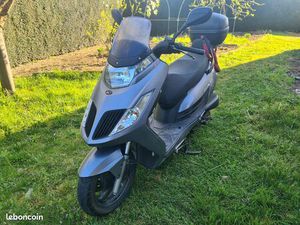 SCOOTER KYMCO 125 – ANNÉE 2010 – CARTE GRISE OK