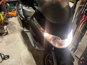 SCOOTER PIAGGIO X8 125