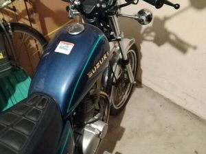 SUPERBE SUZUKI 125 GN DE 1992