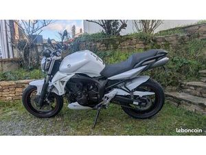 YAMAHA FZ6 S2